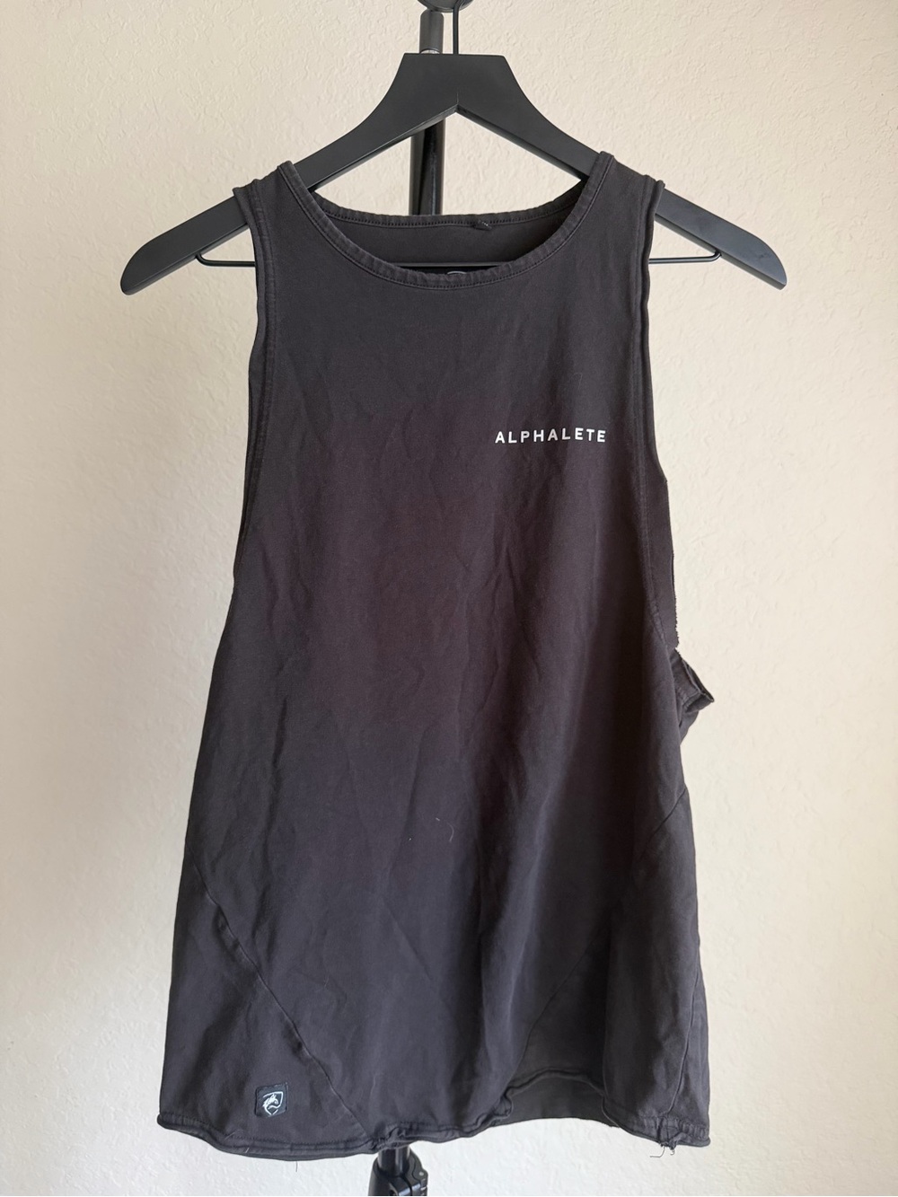 Alphalete Tank Top Faded Black Wolf Medium M Performance Fit Men's